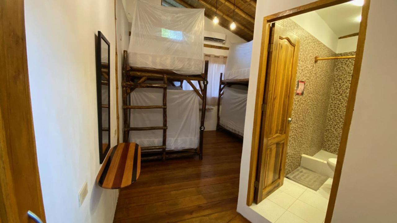 Hidden House Hostel Party Монтаньита Экстерьер фото